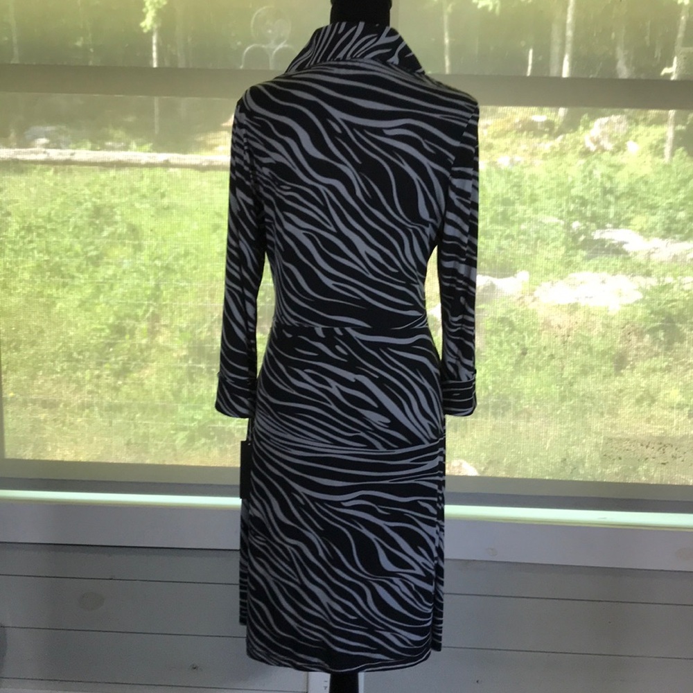 NWT Mesmerize faux wrap dress - Picture 4 of 16